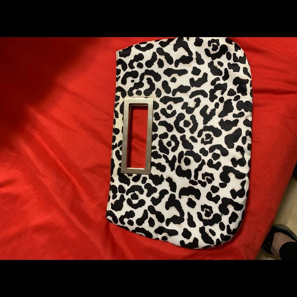 White House Black Market - Hand bag - never used